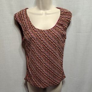 George Sleeveless Blouse with Red and Cream Waves